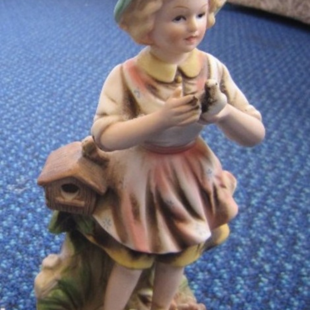 Ardco  Fine Quality Ceramic girl